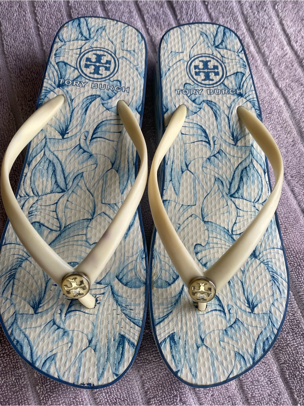 Tory Burch Blue Floral Wedge Flip Flop Sandals Women's Size 6.5